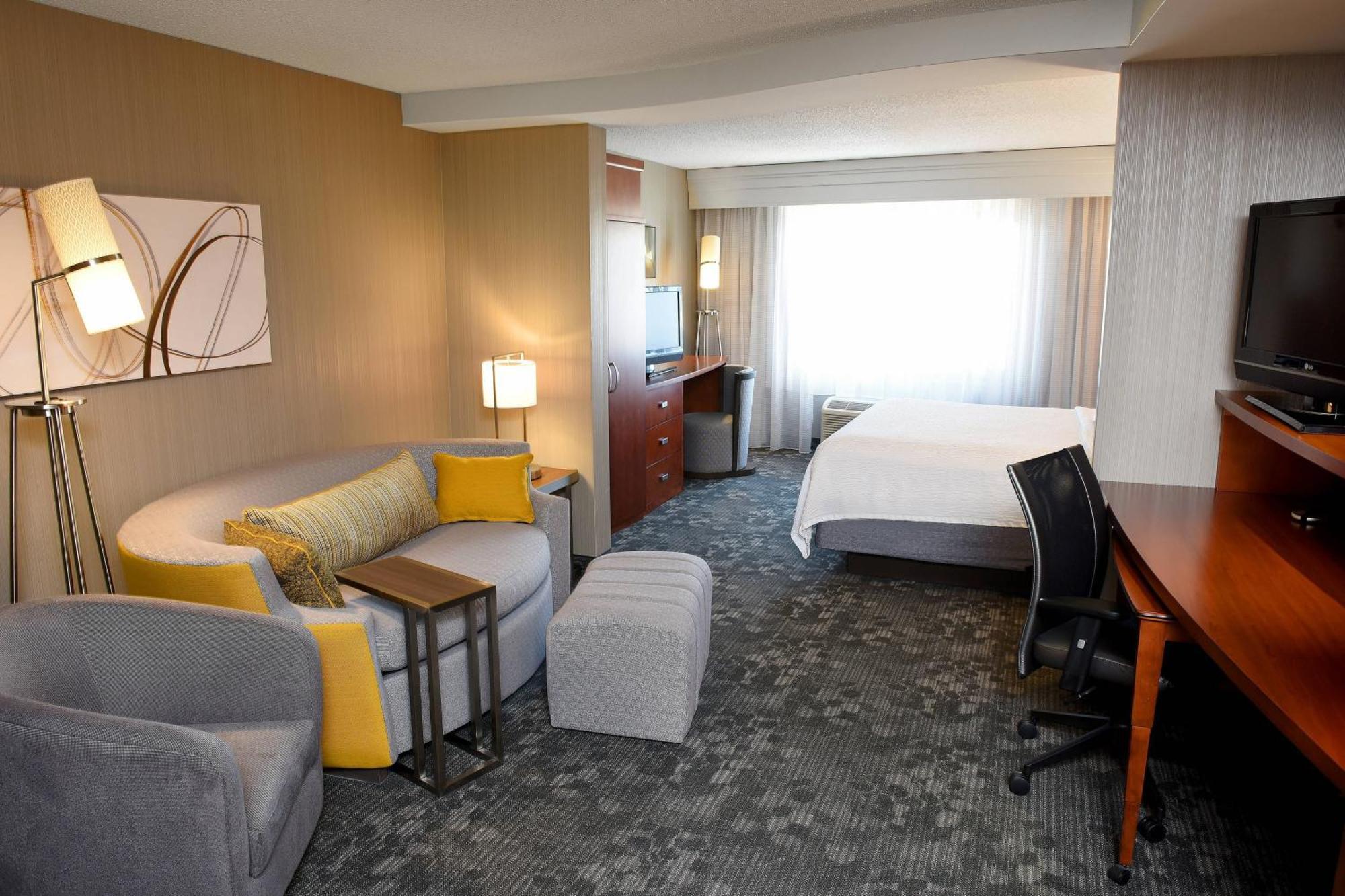 Courtyard By Marriott Sioux Falls Bagian luar foto