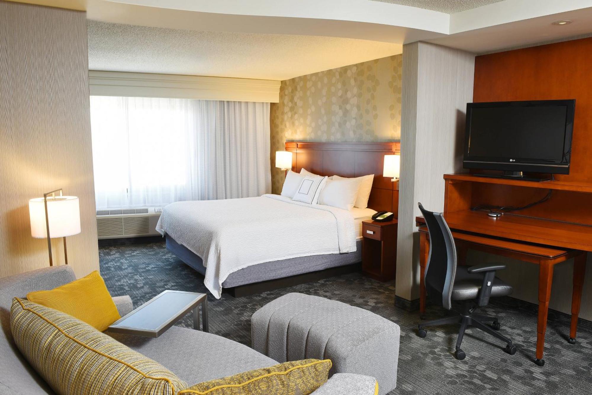 Courtyard By Marriott Sioux Falls Bagian luar foto